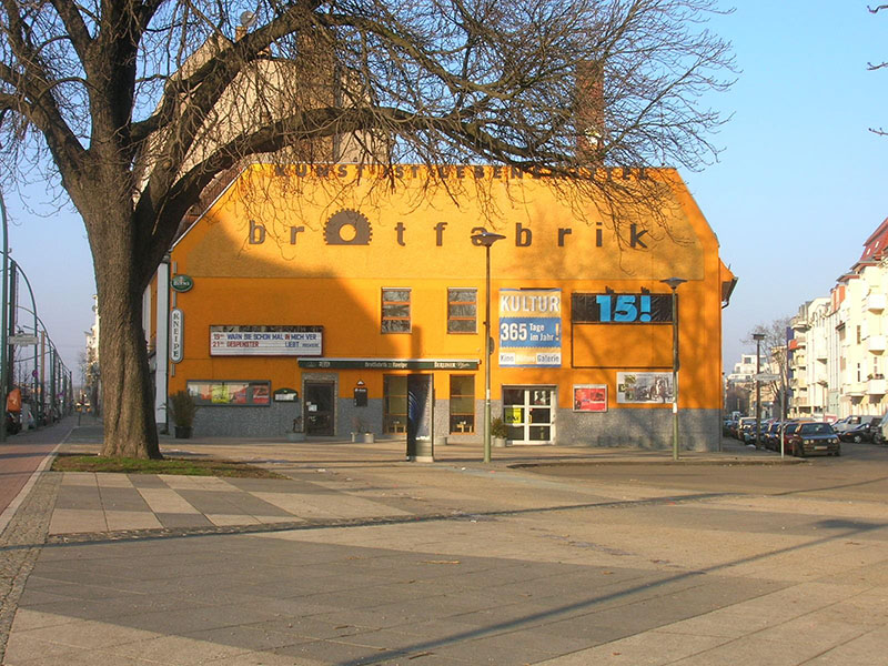 Brotfabrik Berlin - Caligariplatz 1 an der Weißenseer Spitze Brotfabrik Berlin - Caligariplatz 1 an der Weißenseer Spitze